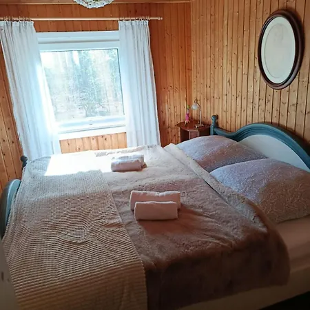 Holzhaus Traum Im Wald Kamin Teich Und 1300qm Дом отдыха